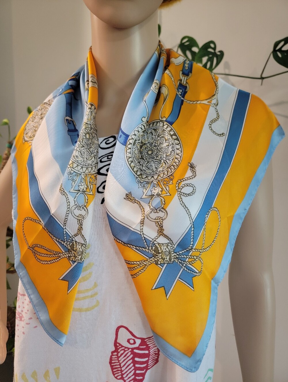 Elegant Yellow & Light Blue Chain Print Scarf